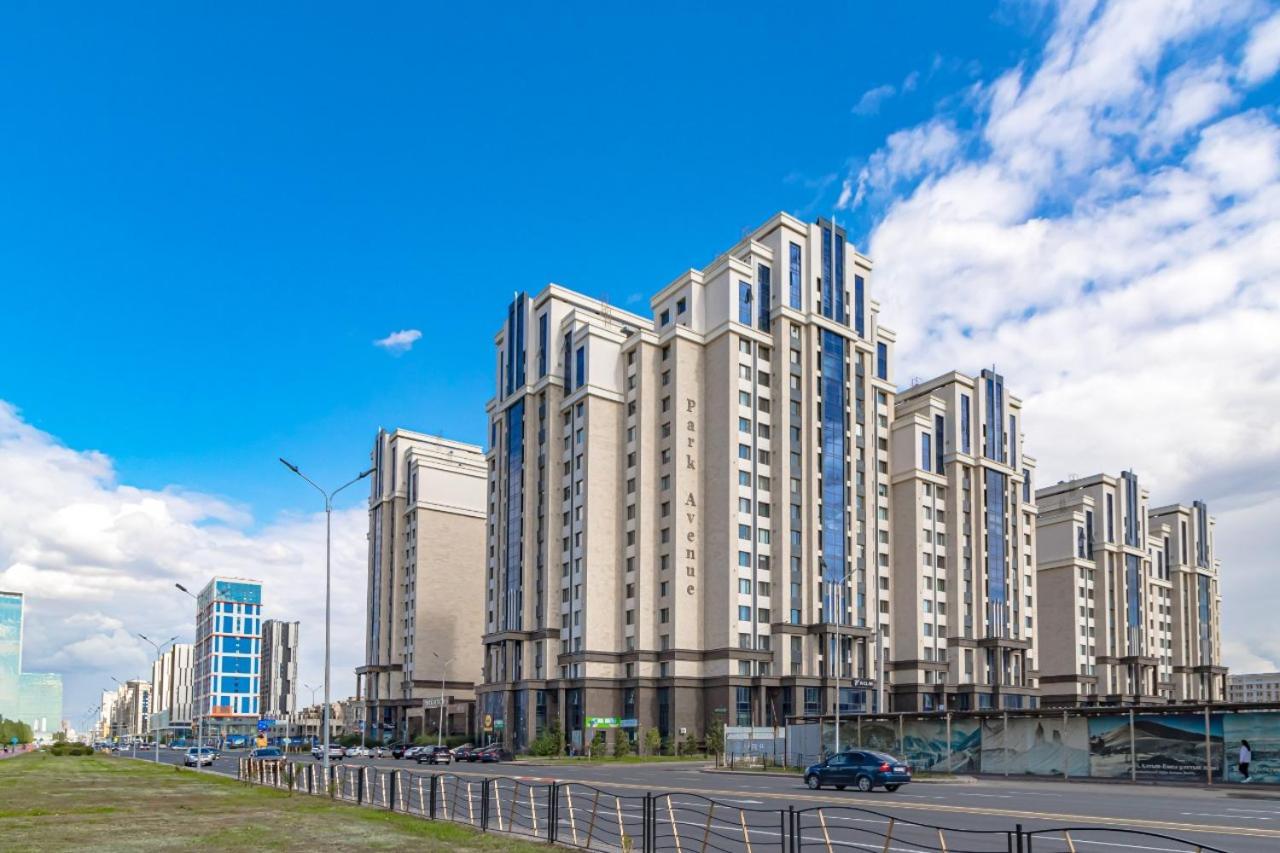 Park Avenue Напротив Ботанического Сада Астана Екстериор снимка