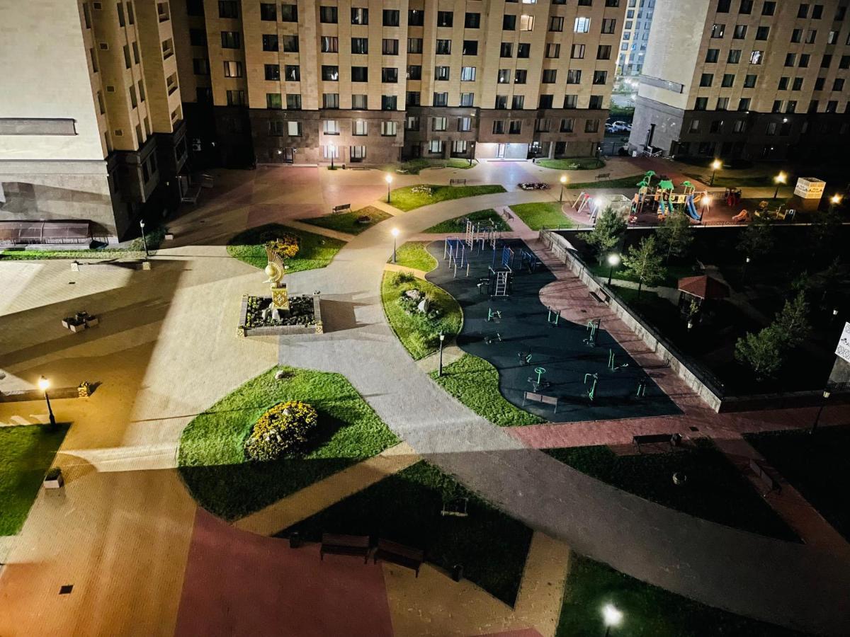 Park Avenue Напротив Ботанического Сада Астана Екстериор снимка